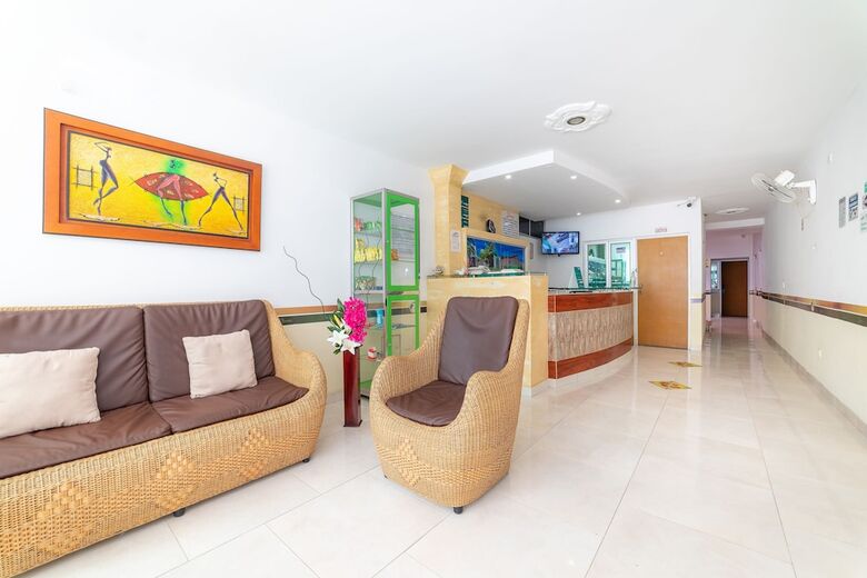 Hotel Ayenda Zhena