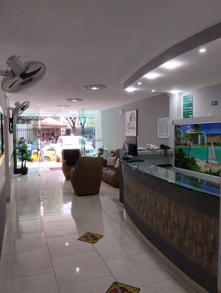 Hotel Ayenda Zhena