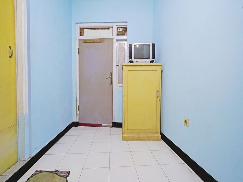Hotel Spot On 91543 Pondok Denki 11