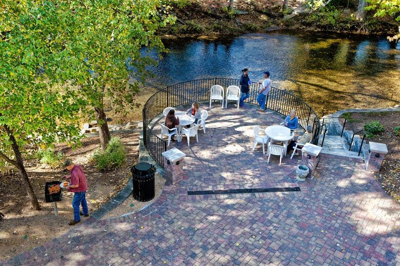 Hotel Helendorf River Inn, Suites & Conference Center