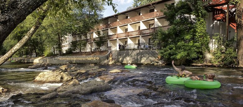 Hotel Helendorf River Inn, Suites & Conference Center