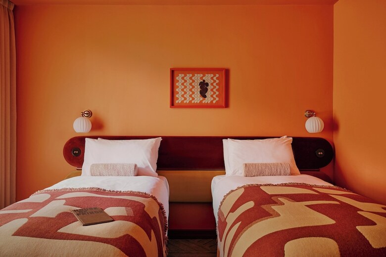 Hotel Ember Locke Kensington