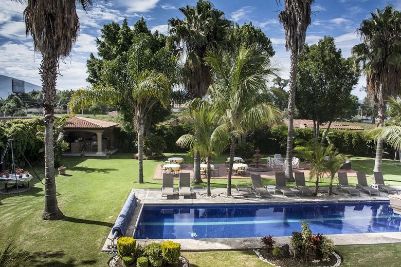 La Esmeralda En El Encanto Hotel Petit