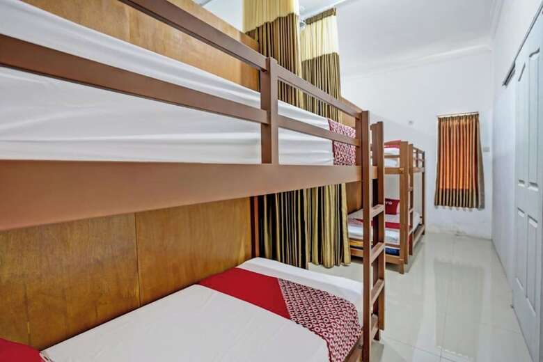 Hotel Oyo 92736 Bougenville Rover