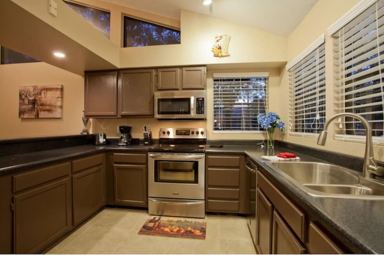 Charming 2br-2ba By Bluebarrelhomes
