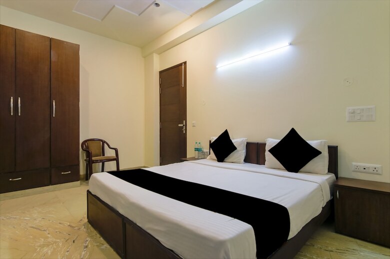 Hotel Artemis 699