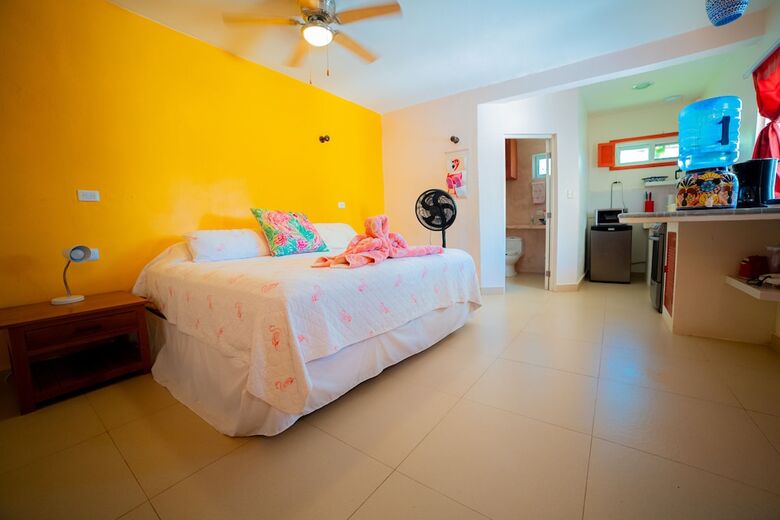Bed & Breakfast Flamingos Inn