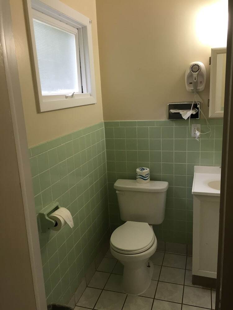 Double A Motel