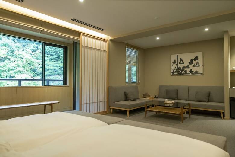 Moksa Rebirth Hotel