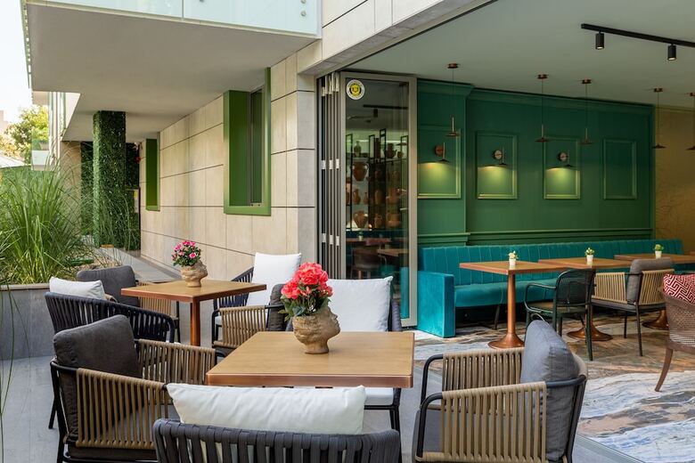 Tomis Garden Aparthotel Bucharest