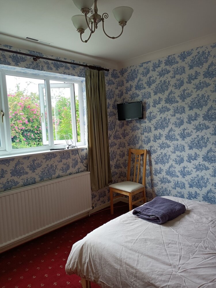 Hotel 5 Ravenhurst Drive