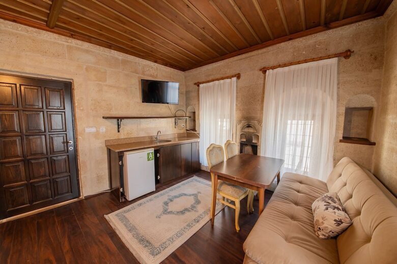 Hotel Chelebi Cave House