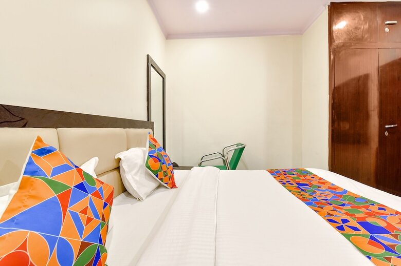 Fabhotel Golden Leaf Mansarover