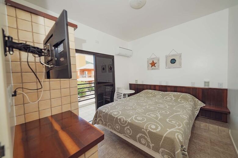 Paraiso Tropical Apartamentos E Camping