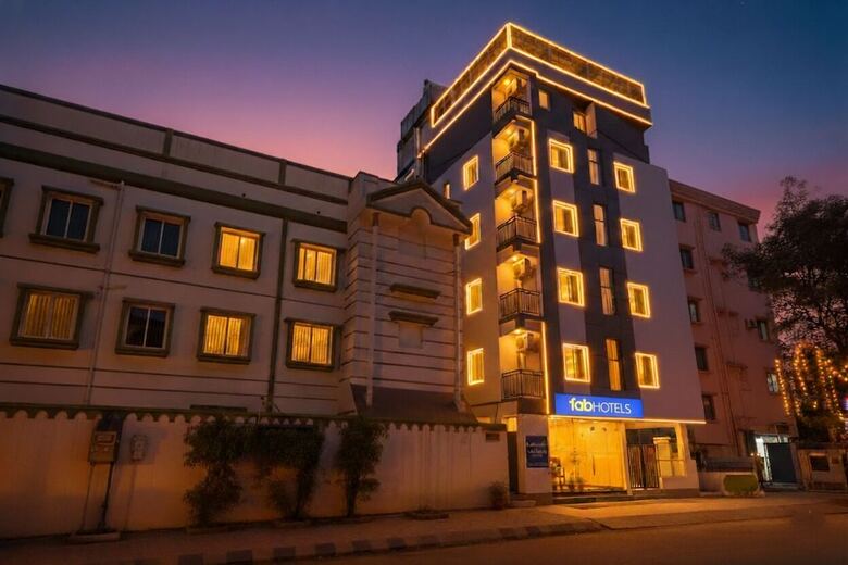 Fabhotel Crystal Suites