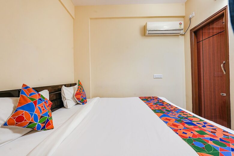 Fabhotel Crystal Suites