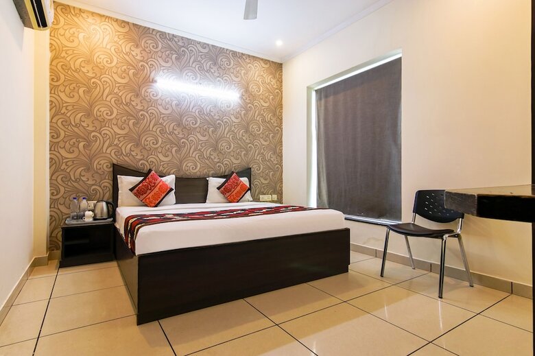 Fabhotel Gazelle Inn