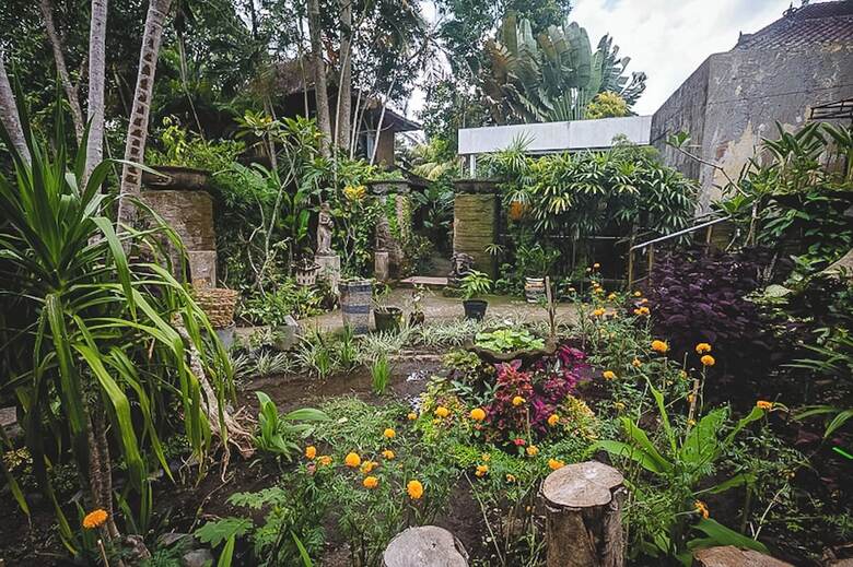 Bed & Breakfast 1111 Alchemy Space