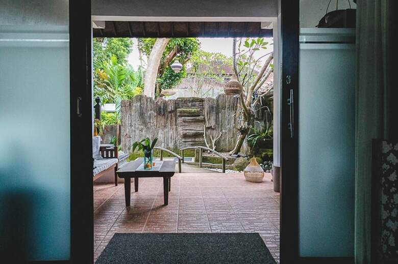Bed & Breakfast 1111 Alchemy Space