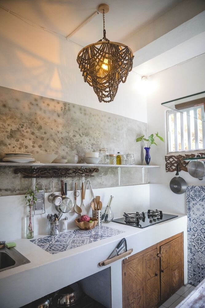 Bed & Breakfast 1111 Alchemy Space