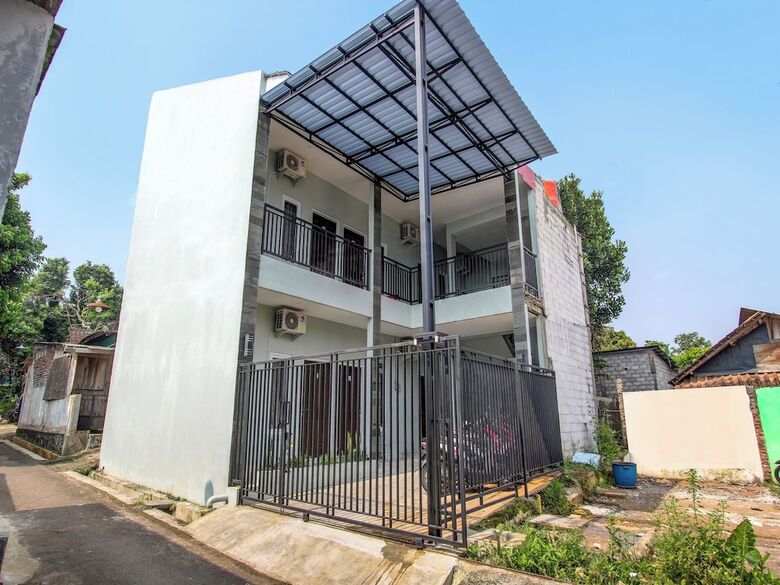 Hotel Oyo 92477 Anugrah Kostel Syariah