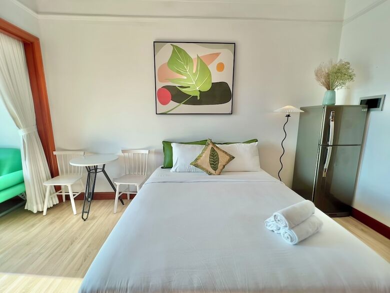 Diny Aparthotel - Rooftop Pool - The Manor 2