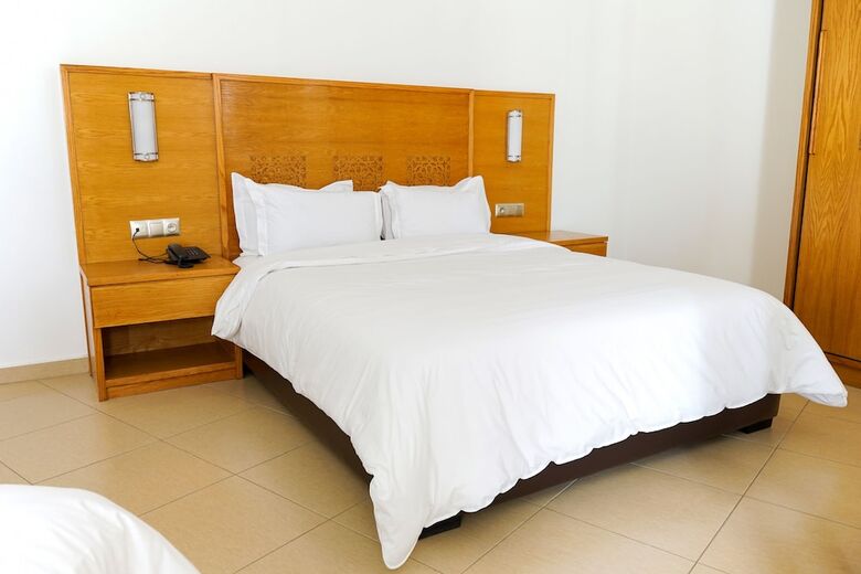 Hotel El  Djenina