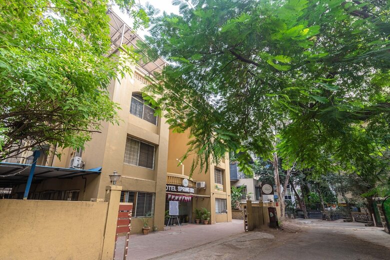 Hotel Treebo Spring Brooks, Kalyani Nagar