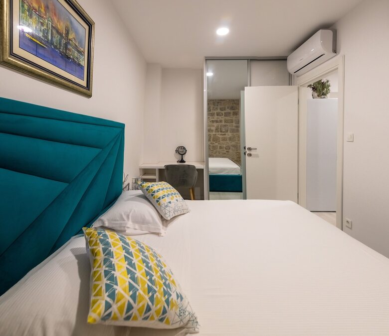 Nirvana Garden Rooms