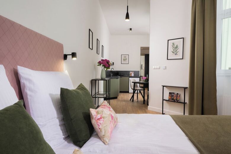 Aparthotel Rajska Residence