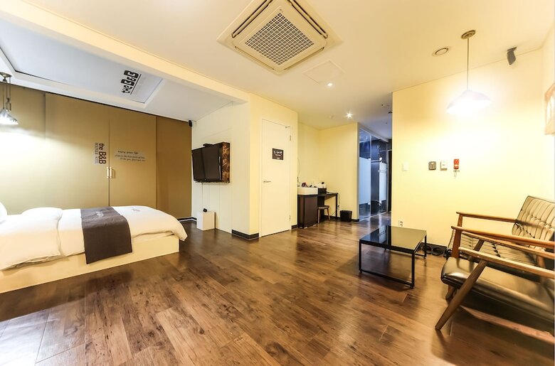 Hotel The B&B Changwon