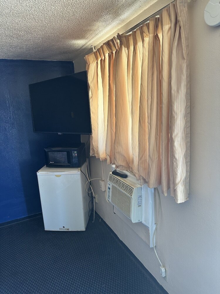 Crestview Motel Inc