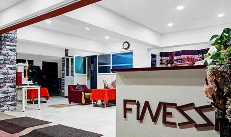 Fabhotel Prime Finesse