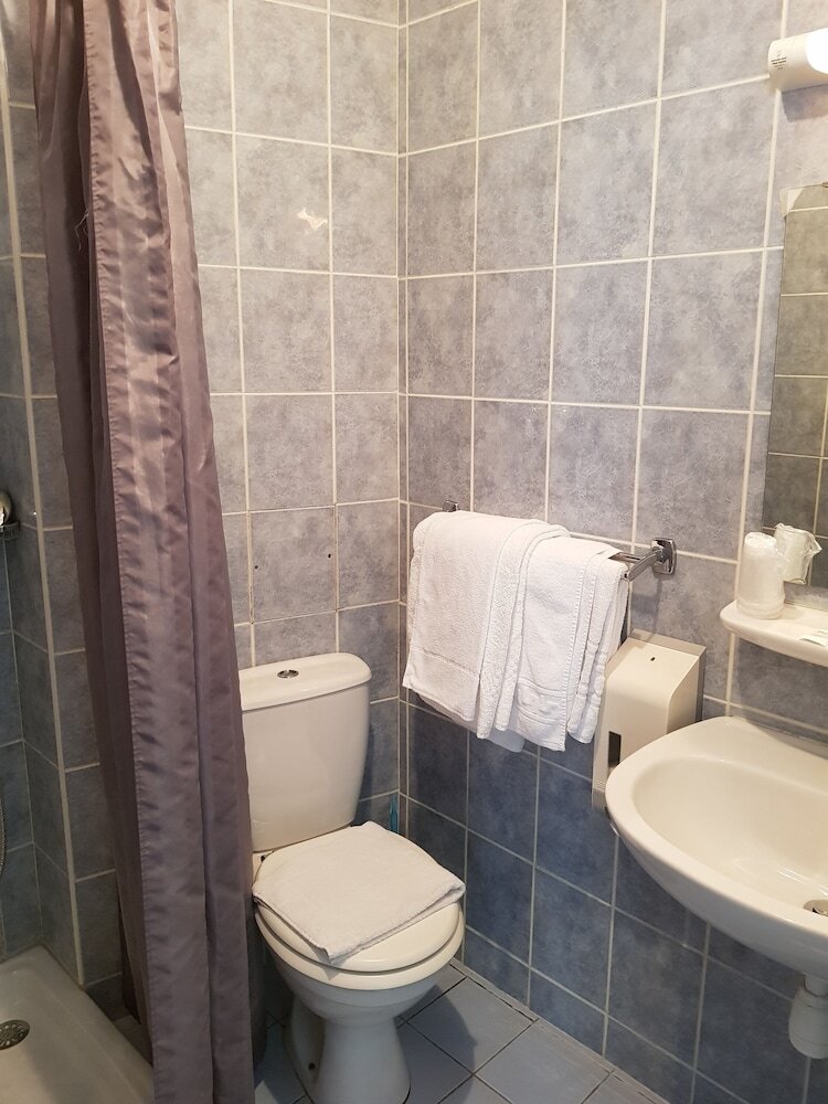 Hotel H�tel Le Saint-hubert - Gare de Lyon Bastille