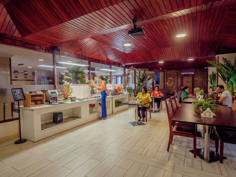 Hotel Palacio