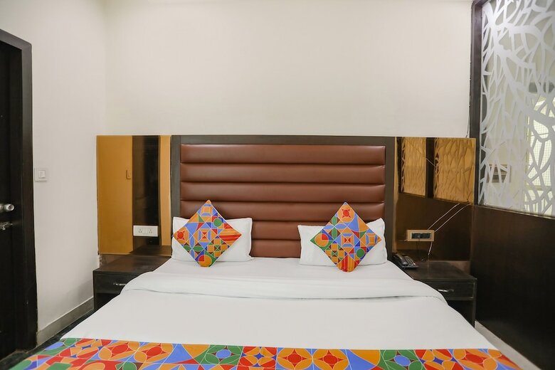 Hotel Fabexpress The Residency