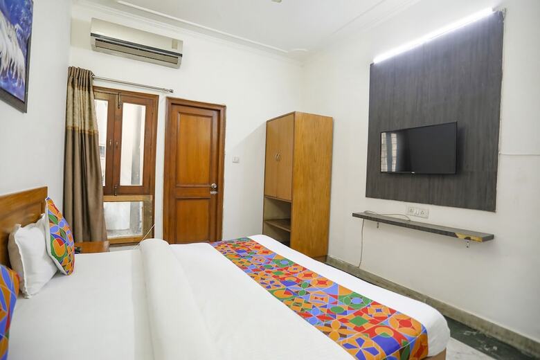 Hotel Fabexpress The Residency