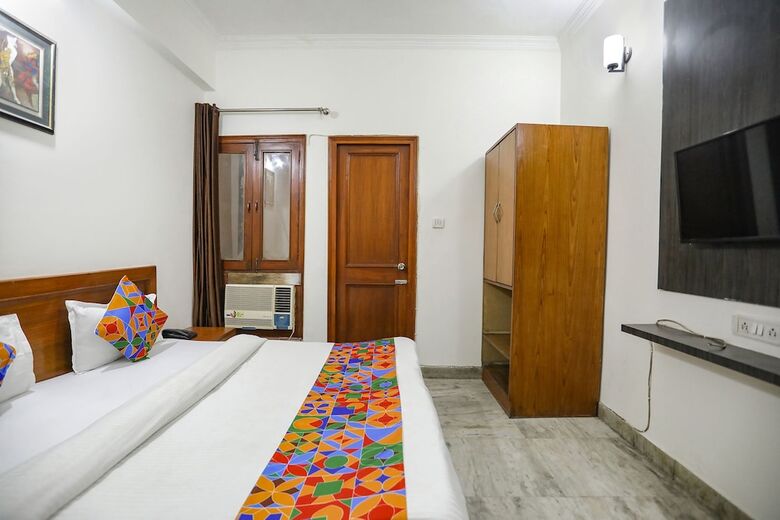 Hotel Fabexpress The Residency