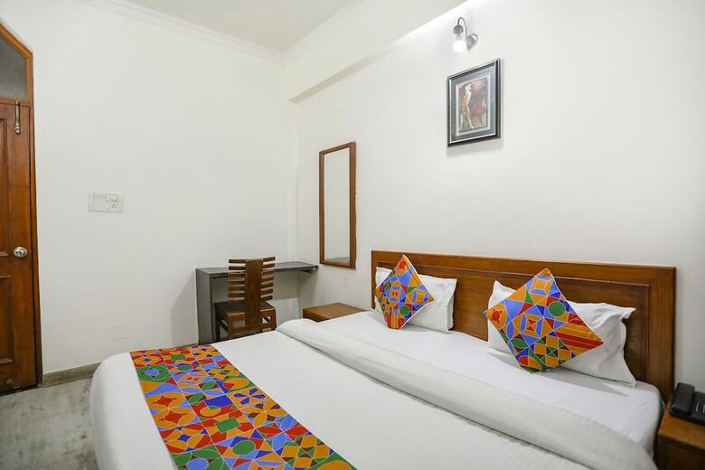 Hotel Fabexpress The Residency