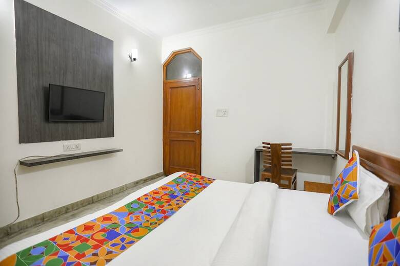 Hotel Fabexpress The Residency