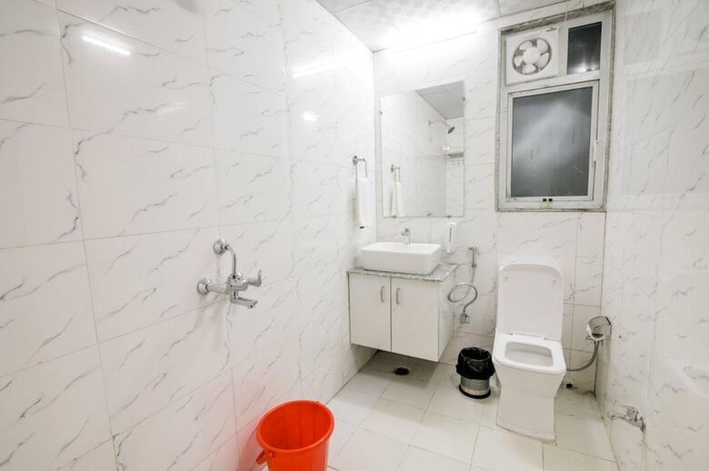 Hotel Amit House