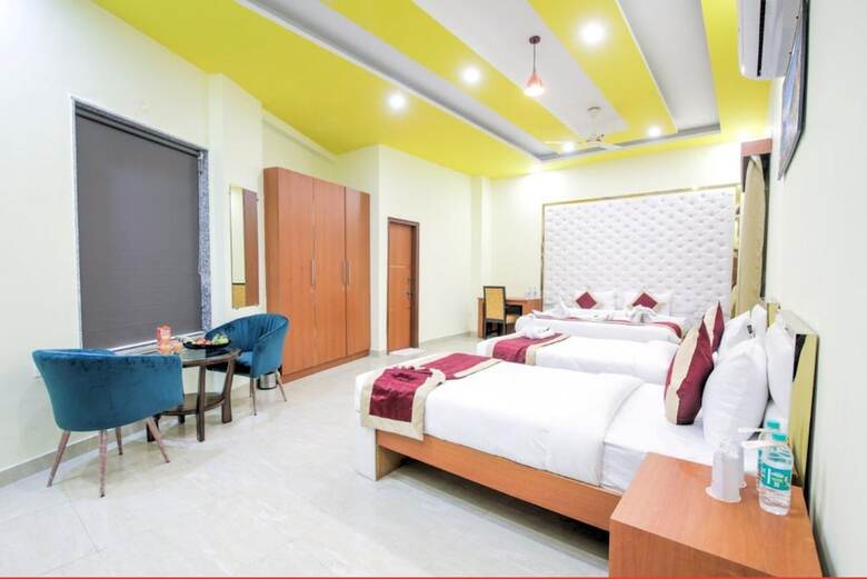 Hotel Amit House