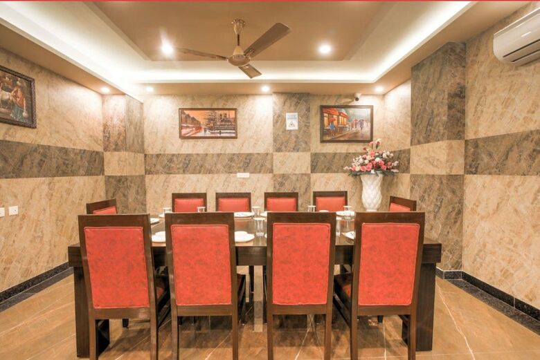 Hotel Amit House