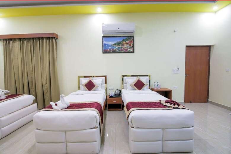 Hotel Amit House