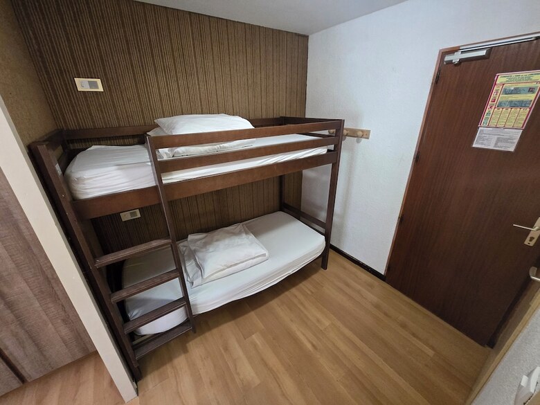 Hotel H�tel Et Centre De Montagne Le Choucas