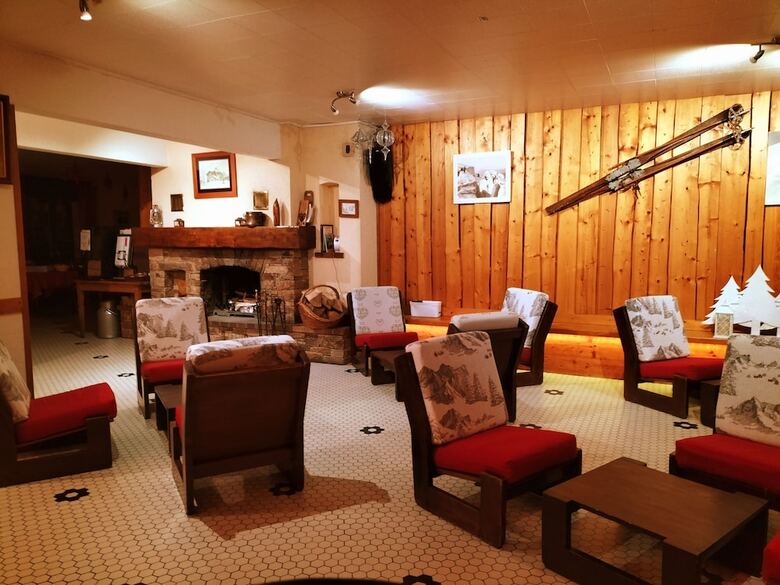 Hotel H�tel Et Centre De Montagne Le Choucas