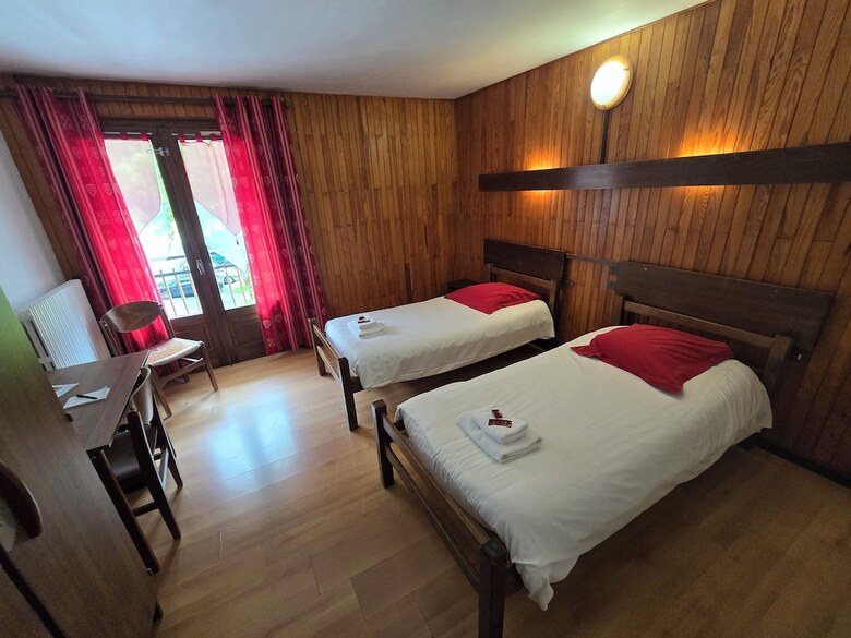 Hotel H�tel Et Centre De Montagne Le Choucas