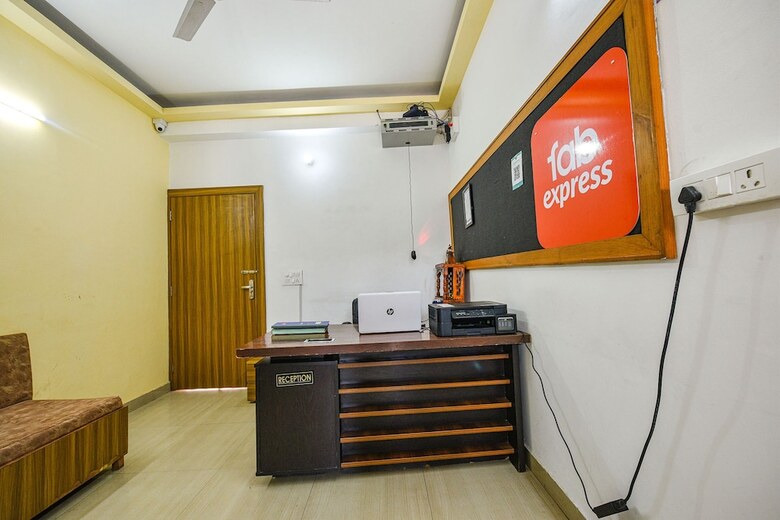 Hotel Fabexpress Pacific View