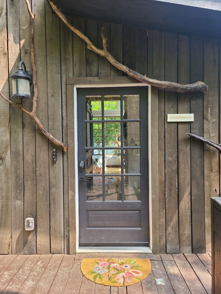 The Treetop Hideaways At Ruby Falls