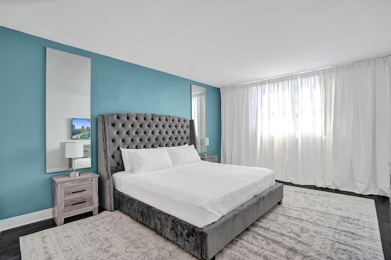 Aparthotel Sunny Isles 4 Bedrooms On The Beach